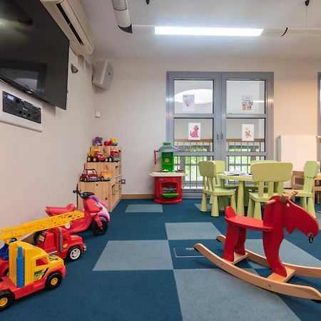 橡木山活跃酒店及spa Łąck 外观 照片