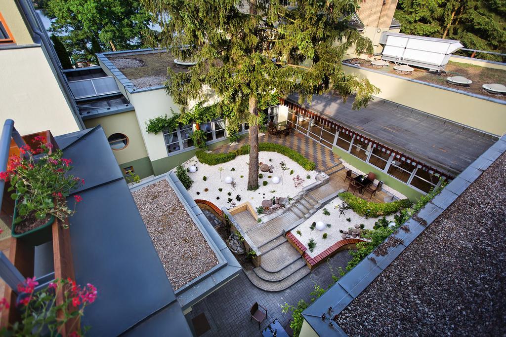 橡木山活跃酒店及spa Łąck 外观 照片